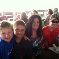 Lori Calhoun Photo 12