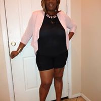 Andrea Ellis Photo 19