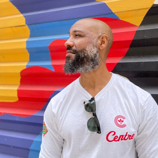 Julian Taylor Photo 18