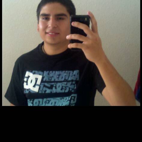 Adrian Arias Photo 34