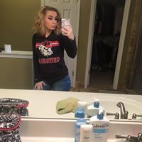 Holly Gibbs Photo 29