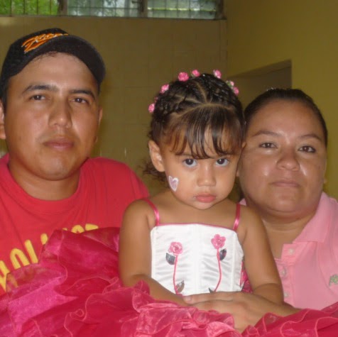 Ana Loera Photo 16