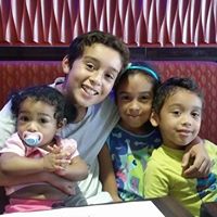 Gloria Garay Photo 17