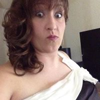 Mary Mickelson Photo 24