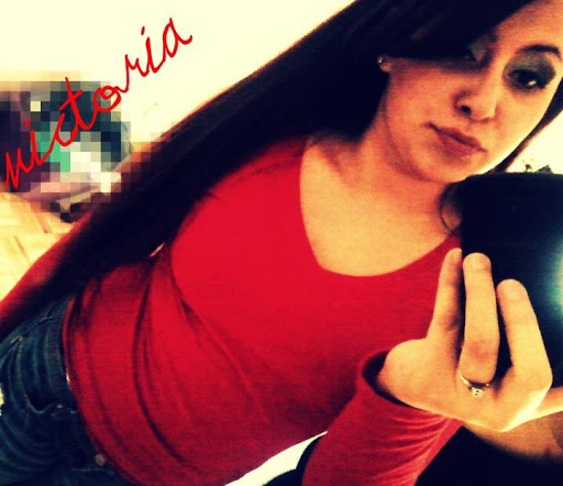 Victoria Castellano Photo 15