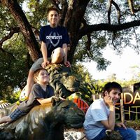 Robert Rios Photo 32