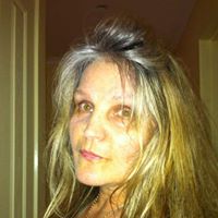Debbie Hunter Photo 35