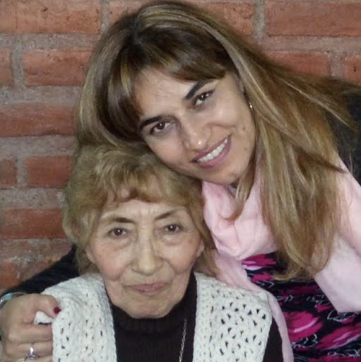 Elsa Robles Photo 34