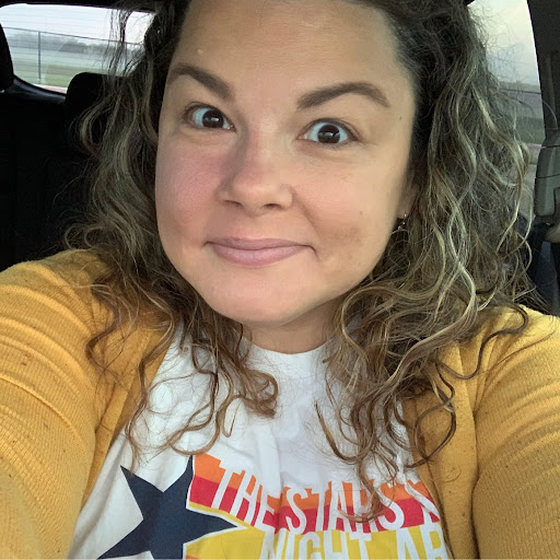 Lori Roberts Photo 37