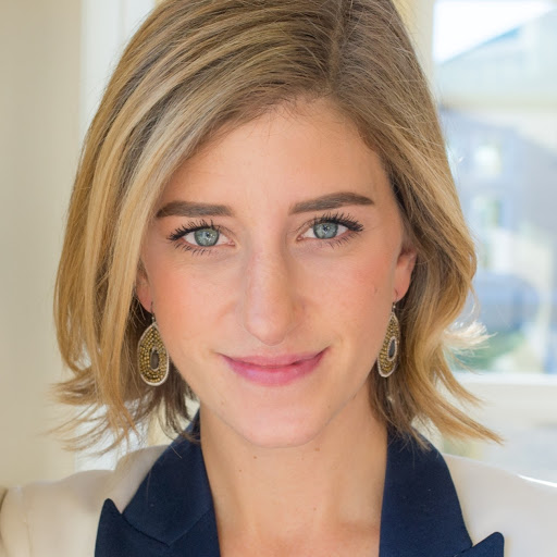 Elizabeth Sherman Photo 26