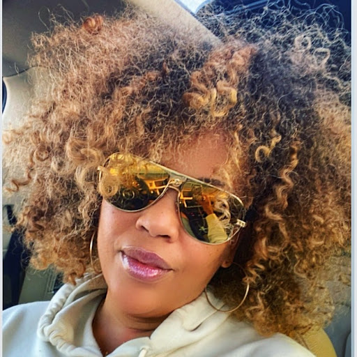 Veronica Swanson Photo 23