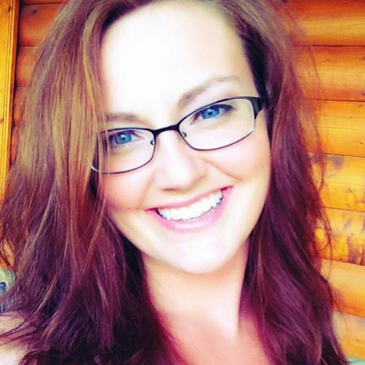 Laura Sisneros Photo 5