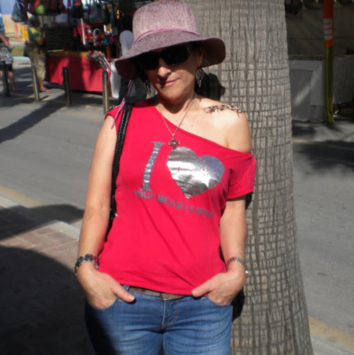Araceli Sanchez Photo 7