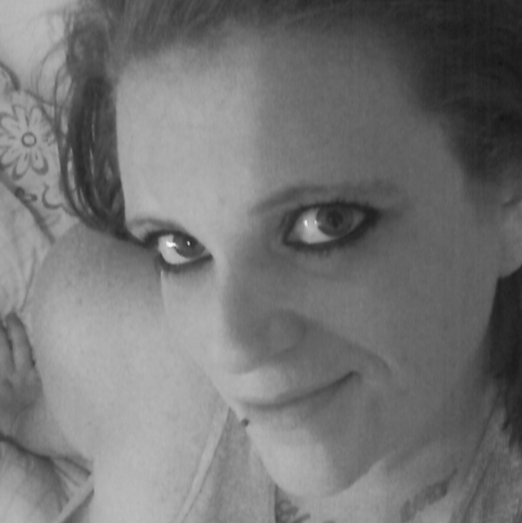 Sarah Ingram Photo 13