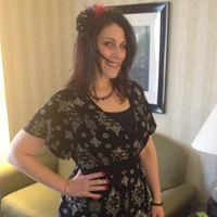 Danielle Byers Photo 19