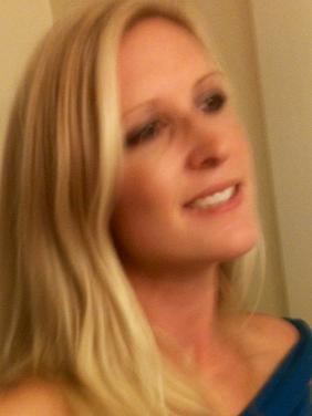 Julie Barrios Photo 8