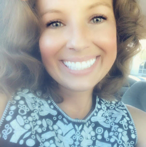 Amie Duncan Photo 13