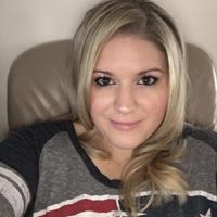 Kristen Field Photo 30