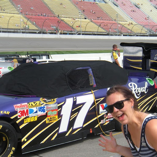 Erin Weber Photo 19