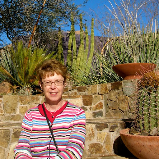 Kathleen Lange Photo 16