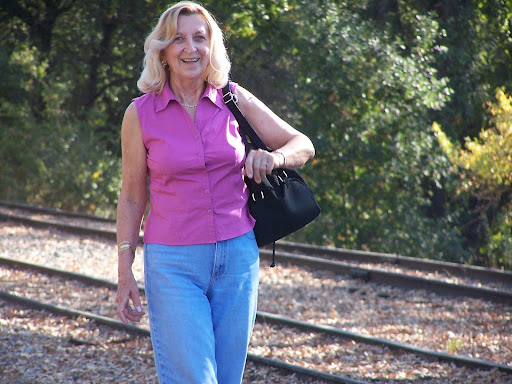 Marcella Davis Photo 25
