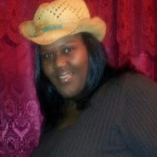 Tamara Howard Photo 40