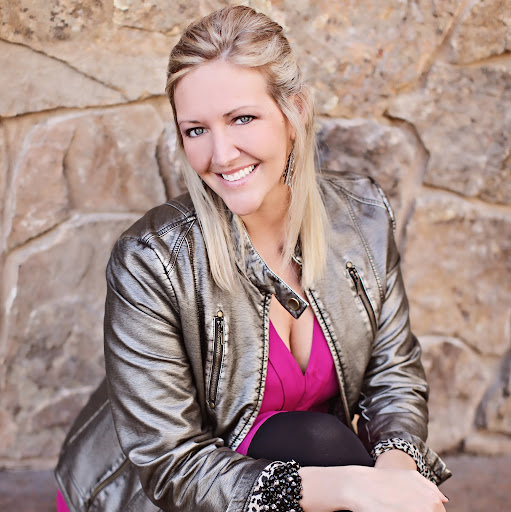 Courtney Neal Photo 20