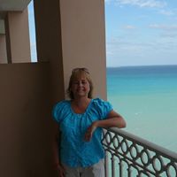 Julie Polson Photo 8