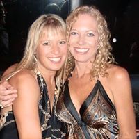 Christi Knowles Photo 19