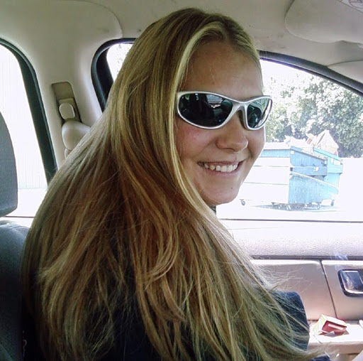 Dawn Moffett Photo 8