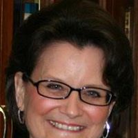 Katharine Myers Photo 17