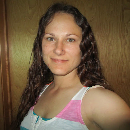 Kristen Moore Photo 18
