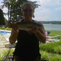 Elizabeth Couch Photo 5