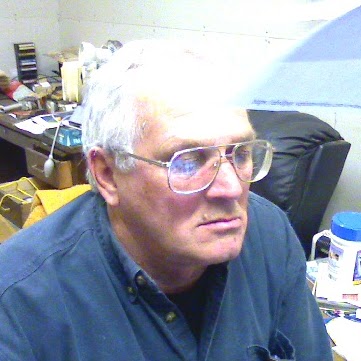 Tom Rhoades Photo 32