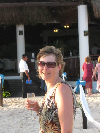Karen Stevens Photo 36