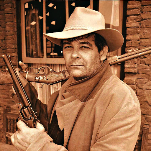 Francisco Molina Photo 45