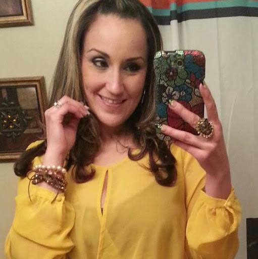Bonnie Calhoun Photo 9