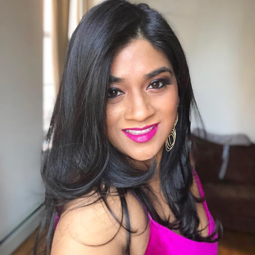 Mona Parikh Photo 21