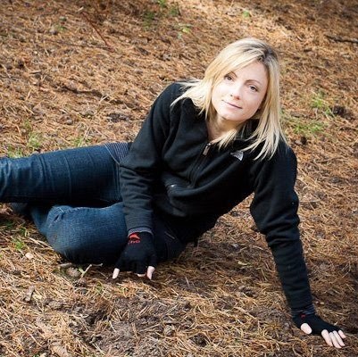 Angela Tompkins Photo 11