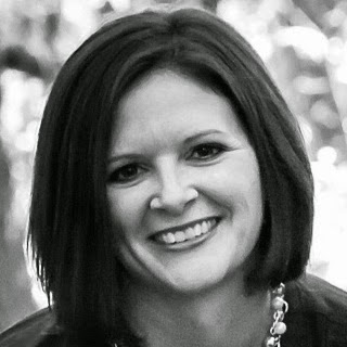 Erin Thompson Photo 18