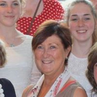 Mary Noonan Photo 35