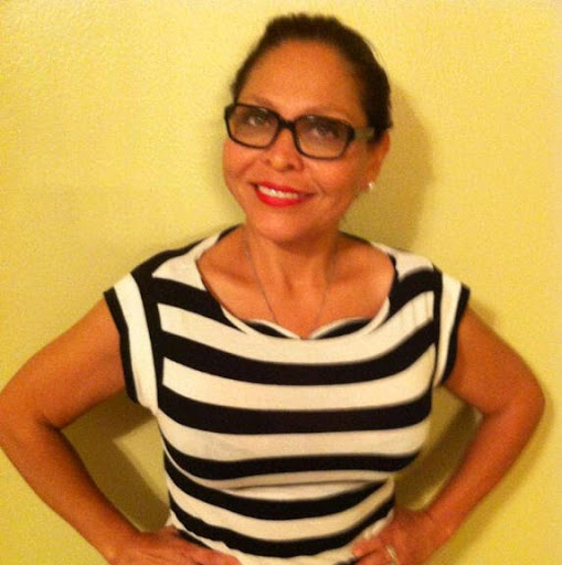 Lisa Navas Photo 8