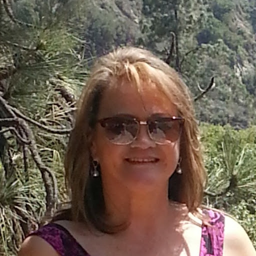 Suzanne Leach Photo 4