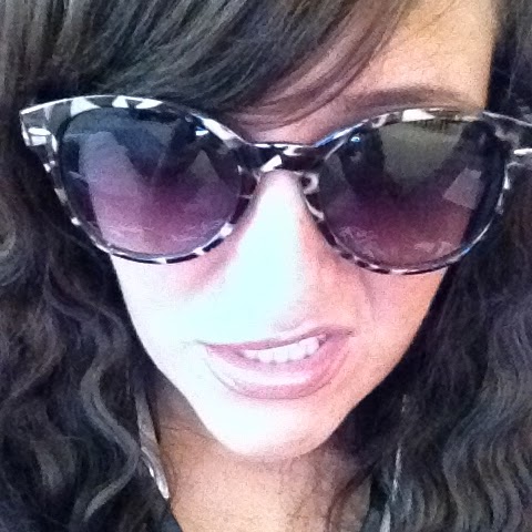 Danielle Ingram Photo 15