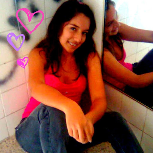Kelly Jimenez Photo 25