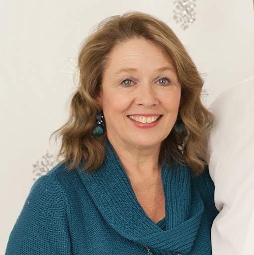 Cindy Holmes Photo 16