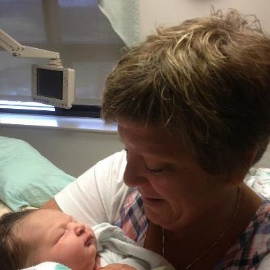 Kelly Welch Photo 43