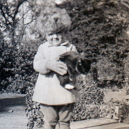 Jennifer Holden Photo 35