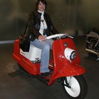 Laura Adrian Photo 11