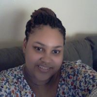 Chelsea Burns Photo 42